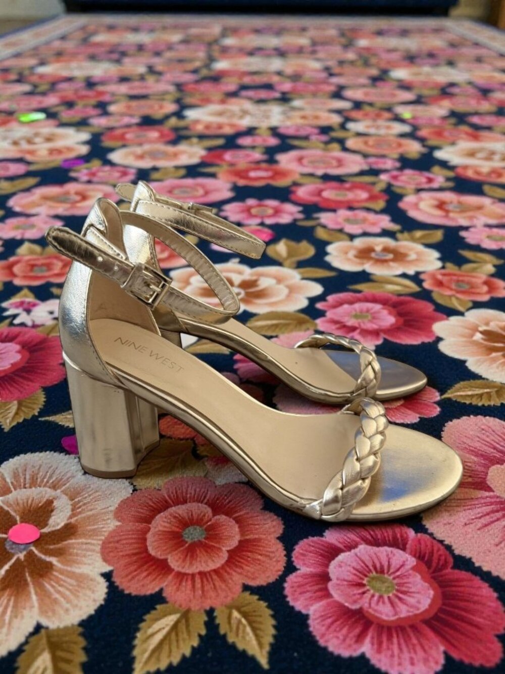 NINE WEST Gold Metallic Braided Block Heels Size 7.5